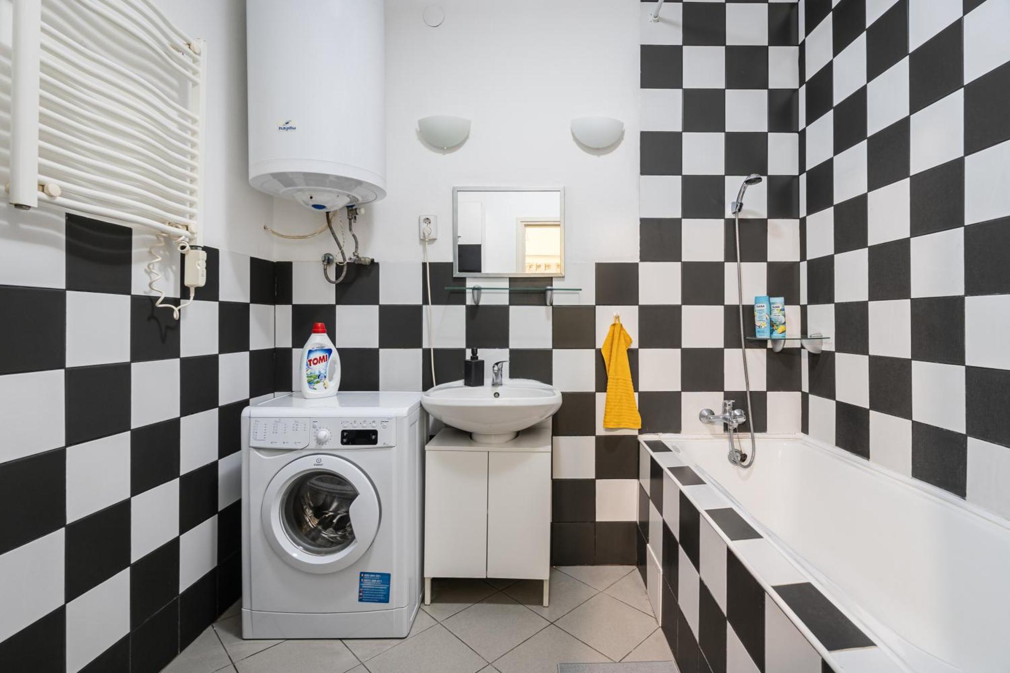Affordable Heroes' Square Residence Budapest Ngoại thất bức ảnh