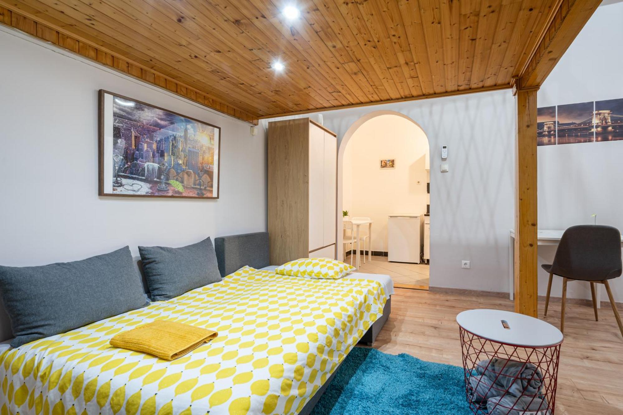 Affordable Heroes' Square Residence Budapest Ngoại thất bức ảnh
