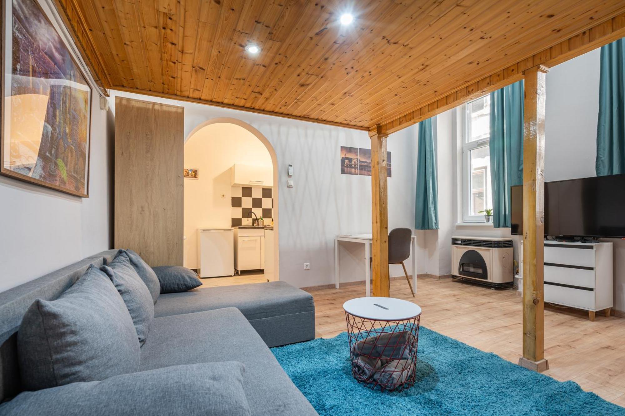 Affordable Heroes' Square Residence Budapest Ngoại thất bức ảnh