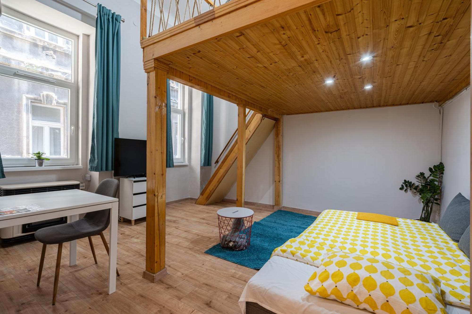 Affordable Heroes' Square Residence Budapest Ngoại thất bức ảnh